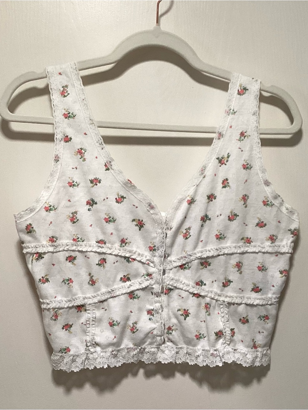 POL White Floral Lace-Trimmed Crop Top/Bralette